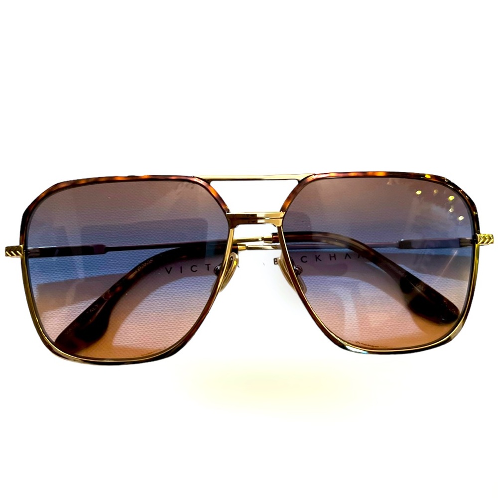 Victoria Beckham Double Bridge V-Line Navigator In Gold-Tortoise- 59mm $325 New - Picture 2 of 14